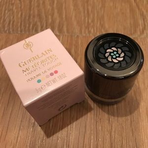 Guerlain travel touch powder